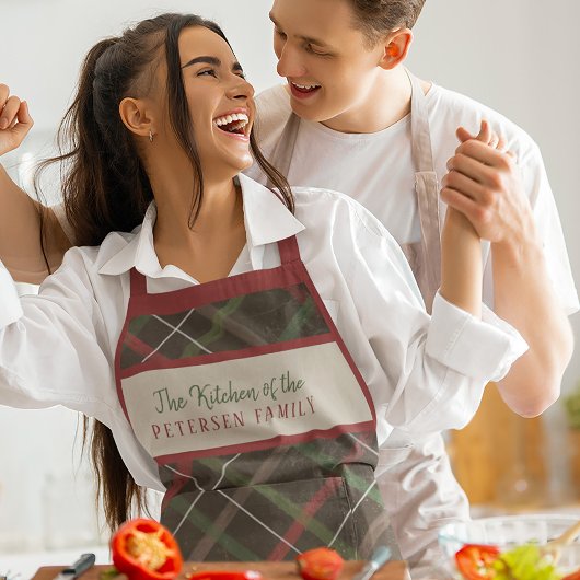 Kerstplaid rood groen familienaam gepersonaliseerd schort