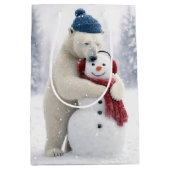 Kerstpoolbeer knuffelt een sneeuwman medium cadeauzakje (Voorkant)