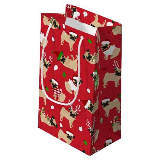 Kerstpugs Red Klein Cadeauzakje (Achterkant Gekanteld)