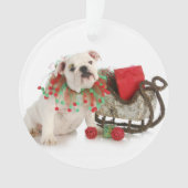 kerstpuppy: Engelse bulledog Puppy Sitting Ornament (voorkant)