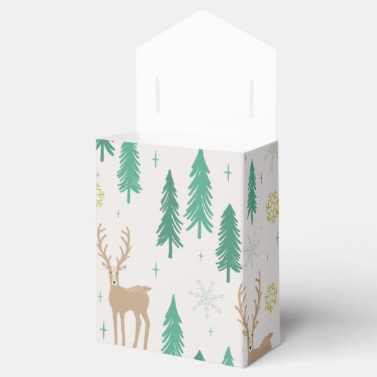 Kerstrender in het Evergreen Winter Forest Bedankdoosjes (Geopend)