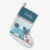 Kerstretro Pug Dog Cute  Moderne Colour Kleine Kerstsok (Voorkant (Hangend))