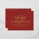 Kerstrode elegante minimale moderne typografie folie feestdagen briefkaart<br><div class="desc">Kerstrood elegant,  moderne,  minimale typografie,  vrolijk kerstvakantie-briefkaart. Real folie gold,  Silver en roos gold typografie detailleert.</div>
