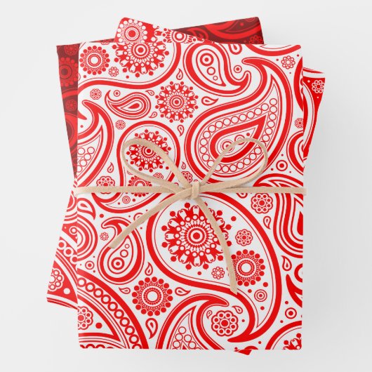 kerstrood en wit  paisleypatroon inpakpapier vel (In situ)