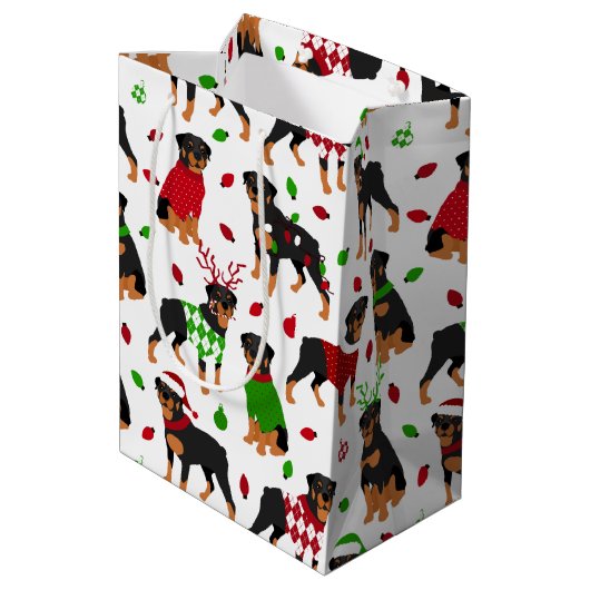 Kerstrottweiler met gemiddelde cadeautas (Achterkant Gekanteld)