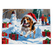 Kerstscene met Beagle in sneeuw Groot Cadeauzakje (Voorkant)