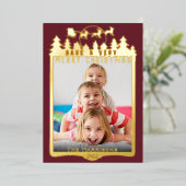 Kerstscene Metallic & Ruby Red Elegant Photo Folie Feestdagenkaart (Staand Voorkant)