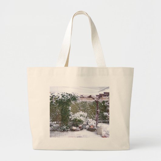 Kerstseizoen, sneeuw in de tuin grote tote bag (Voorkant)