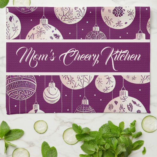 kerstsieraden op Plum Kitchen Towel Theedoek (Gevouwen)