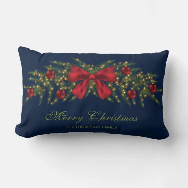 Kerstslinger met een rode strik en kerstballen kussen (Voorkant)