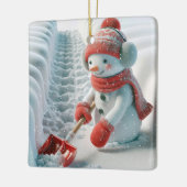 Kerstsneeuwman met rode schop keramisch ornament (Links)