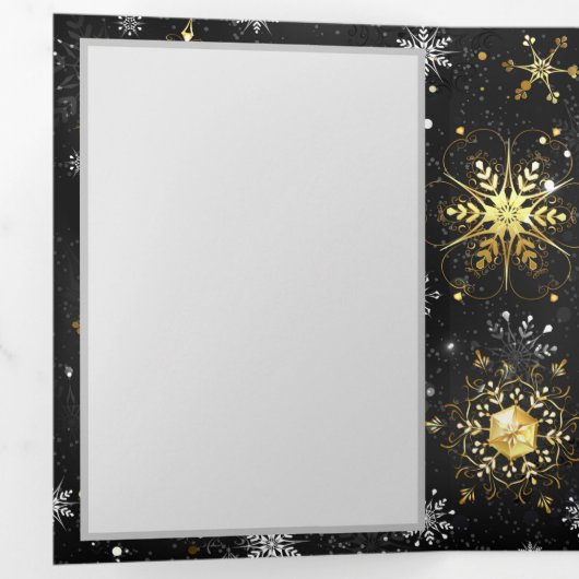 Kerstsneeuwvlokken in goud op een zwarte achtergro drieluik programma (Binnenzijde eerst)