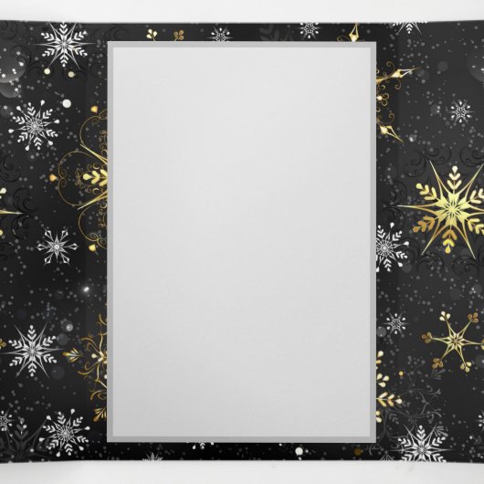 Kerstsneeuwvlokken in goud op een zwarte achtergro drieluik programma (Binnenkant midden)