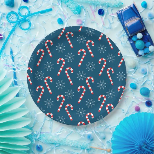 kerstsnoepjes en sneeuwvlokken, blauw papieren bordje (Feest)