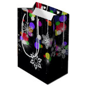 kerstsnowflakes op zwart medium cadeauzakje (Achterkant Gekanteld)