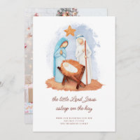 Kerststal in slaap op het hooi Foto Kerstmis