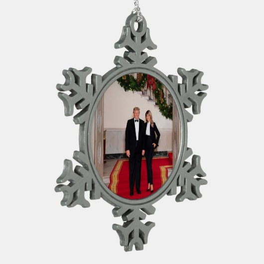 Kerststappen President Donald Trump & Melania Tin Sneeuwvlok Ornament (Links)