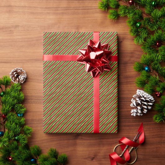 Kerststrepen Red Green Gold Cadeaupapier (Feestdagen Geschenken)