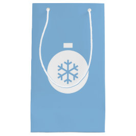 kersttas met blauw cadeau klein cadeauzakje