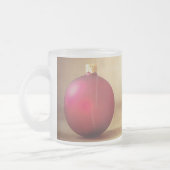 Kerstthema met kerstbal matglas koffiemok (Links)