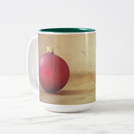 Kerstthema met kerstbal tweekleurige koffiemok (Voorkant links)