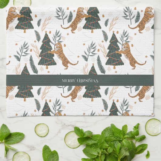Kersttijger en een boompatroon theedoek (Gevouwen)