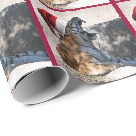 Kersttijger met kerstmuts cadeaupapier (Rol Hoek)