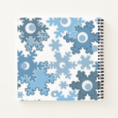 Kerstvakantie feestelijke wintersneeuwvlokken held notitieboek (Achterkant)