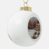Kerstvakantie, landelijke sneeuwkunst keramische bal ornament (Links)