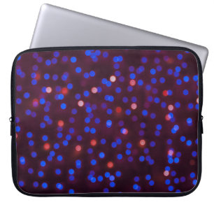 Kerstverlichting, wazige, feestelijke achtergrond. laptop sleeve