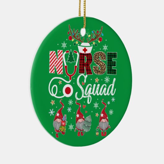 Kerstverpleegsters op het kreukplein voor kerstvak keramisch ornament (Rechts)