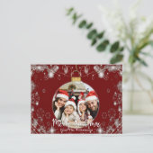 Kerstversiering met sneeuwcirkels op rood briefkaart (Staand voorkant)