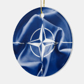 kerstversiering NAVO-vlag Keramisch Ornament (Links)