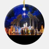 kerstversiering op de nativiteitsscène keramisch ornament (Achterkant)