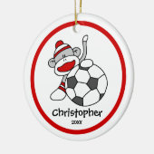 kerstversiering van Sock Monkey Soccer Boy Keramisch Ornament (Links)
