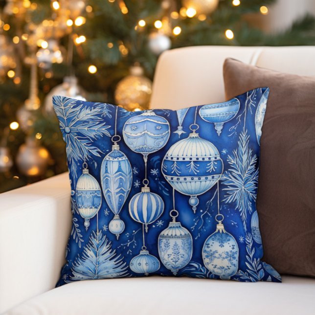 Kerstversiering Vintage Blauw Wit Kussen (Blue and white vintage Christmas ornaments decorator pillow)