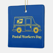 kerstversiering voor postarbeiders keramisch ornament (Links)