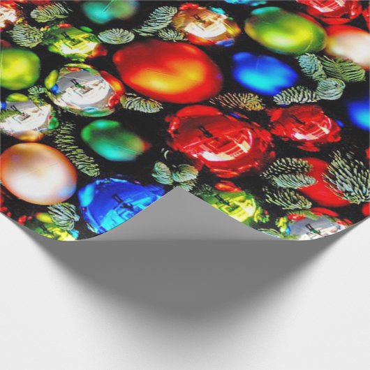  kerstversieringen; cadeaupapier (Hoek)