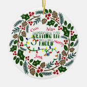 Kerstversieringen, Kerstkrans die aangestoken word Keramisch Ornament (Voorkant)