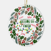 Kerstversieringen, Kerstkrans die aangestoken word Keramisch Ornament (Links)