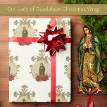 kerstviercapier Mary Guadalupe Wrapping Paper Cadeaupapier<br><div class="desc">Onze dame van Guadalupe met het gouden Marian Kruis,  voorzien van een prachtig religieus afbeelding van de naakte Maagd Mary,  met rode punsettias.</div>