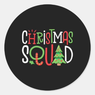 kerstvierkant grappige kerstboomfamilie komt overe ronde sticker
