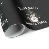 Kerstwasbeer Sorta Merry Sorta Feral Xmas Cadeaupapier (Rol Hoek)