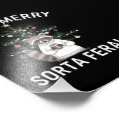 Kerstwasbeer Sorta Merry Sorta Feral Xmas Foto Afdruk (Hoek)