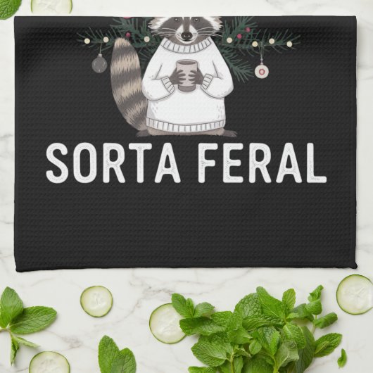 Kerstwasbeer Sorta Merry Sorta Feral Xmas Theedoek (Gevouwen)