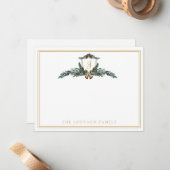 Kerstwinter Pinecone Crest Monogram op feestdag Notitiekaartje (Voorkant / Achterkant in situ)