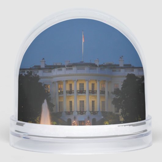 Kerstwit huis in Washington DC Sneeuwbol (Voorkant)