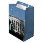 Kerstwit huis voor Feestdagen Washington DC Medium Cadeauzakje (Achterkant Gekanteld)
