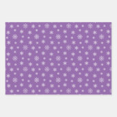 Kerstwitte sneeuwvlokken op paarse achtergrond inpakpapier vel (Voorkant 2)