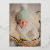 Kerstwonder Elegante Script Geboorteaankondiging Folie Uitnodiging (Voorkant)